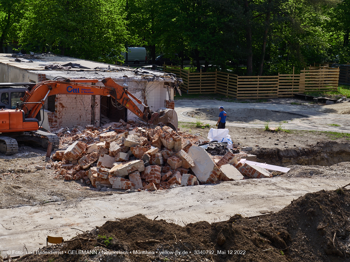 12.05.2022 - Baustelle am Haus für Kinder in Neuperlach